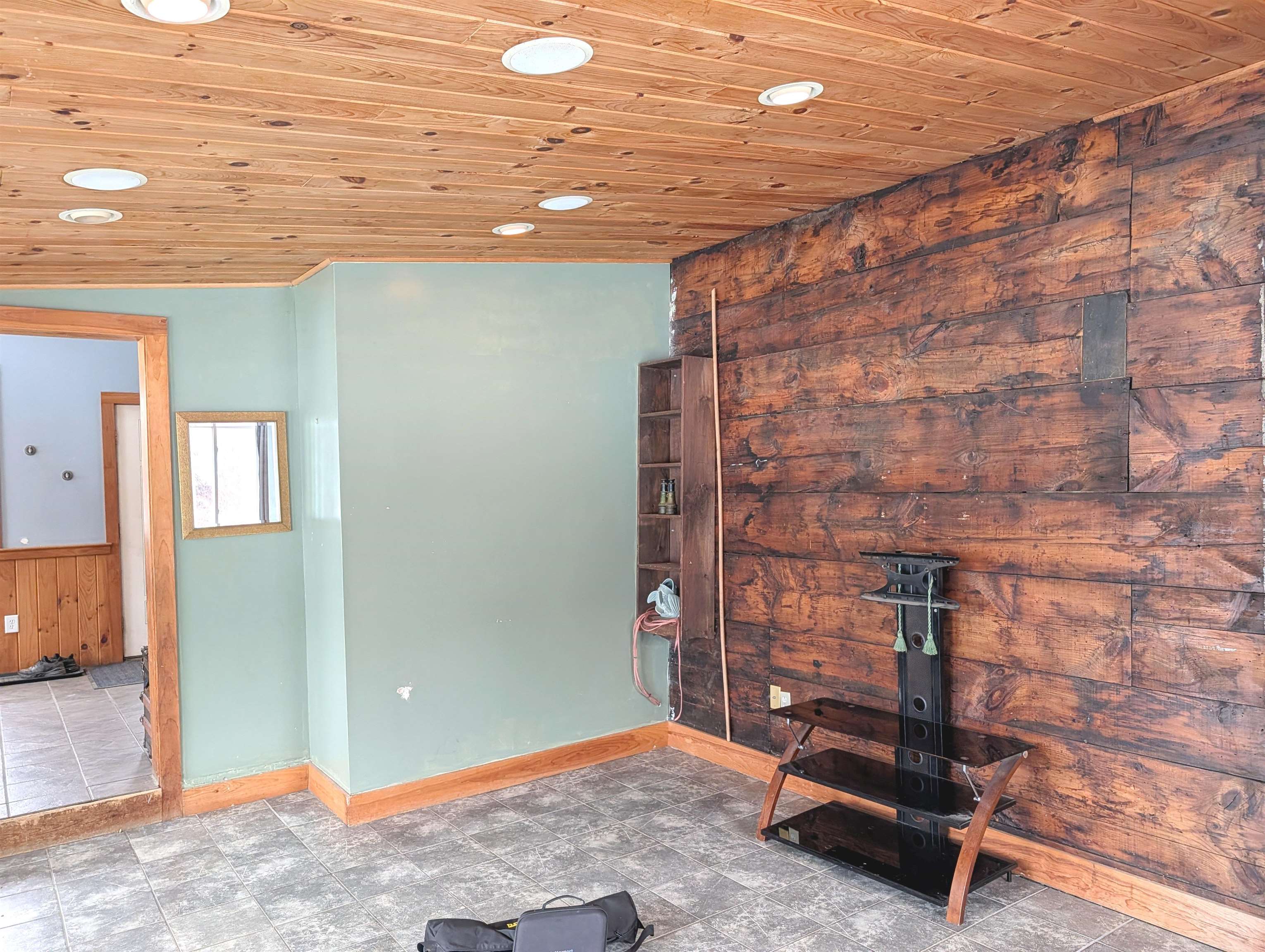 352 South Sugar Hill Road Weare, NH 03281 - Photo 15 of 42