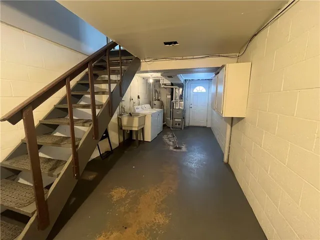 $1,500 | 8239 Elaine Drive, Pittsburgh, PA 15237