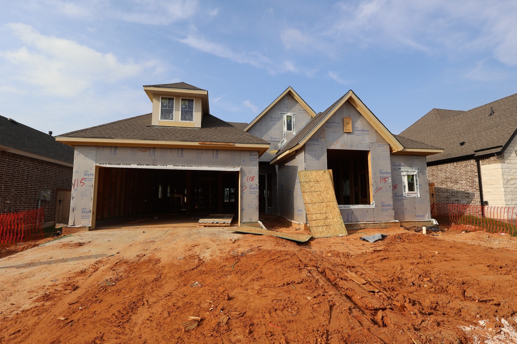 115 Silverbow Crk Way Conroe, TX 77304 - Photo 3 of 18