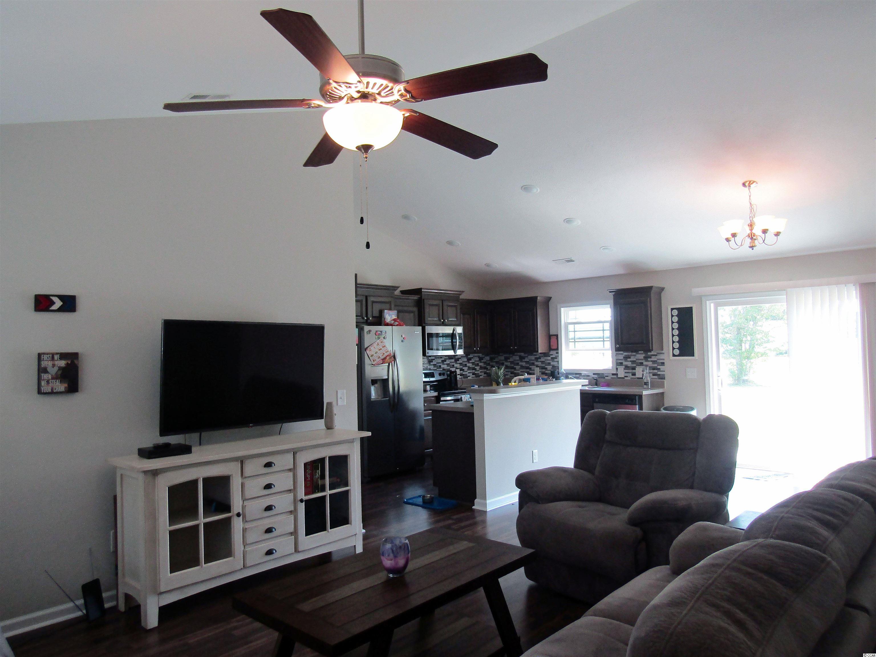 363 Floyd Page Road Galivants Ferry, SC 29544 - Photo 7 of 37 Gallery Image 7