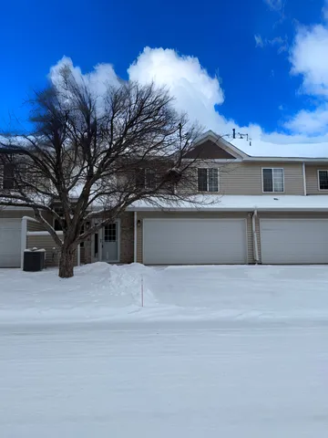 $269,900 | 2123 Agate Curve, Shakopee, MN 55379