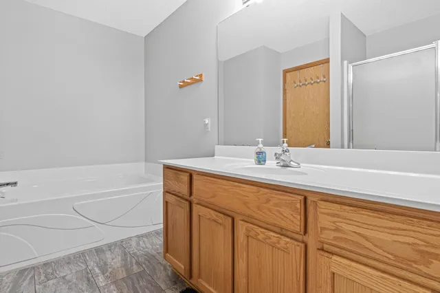 $269,900 | 2123 Agate Curve, Shakopee, MN 55379