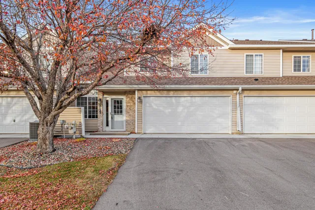 $269,900 | 2123 Agate Curve, Shakopee, MN 55379