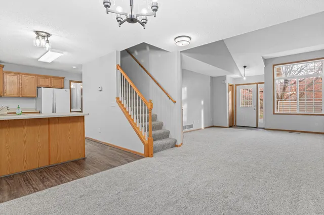 $269,900 | 2123 Agate Curve, Shakopee, MN 55379