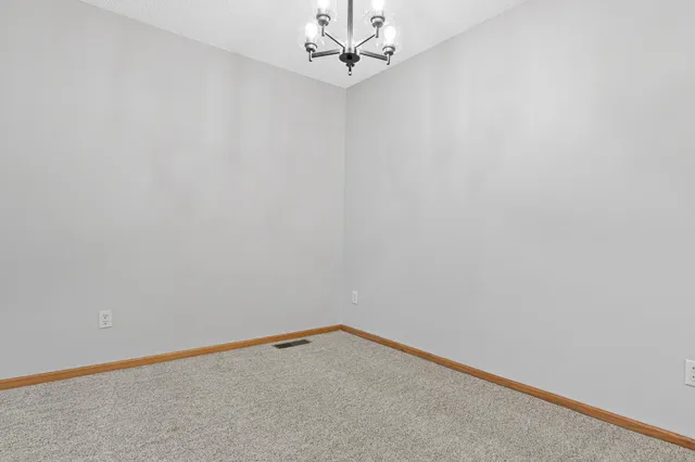 $269,900 | 2123 Agate Curve, Shakopee, MN 55379