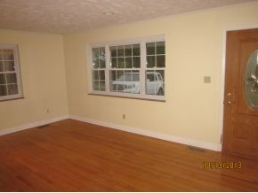 674 Ailshie Road Morristown, TN 37813 - Photo 2 of 7 Living Room