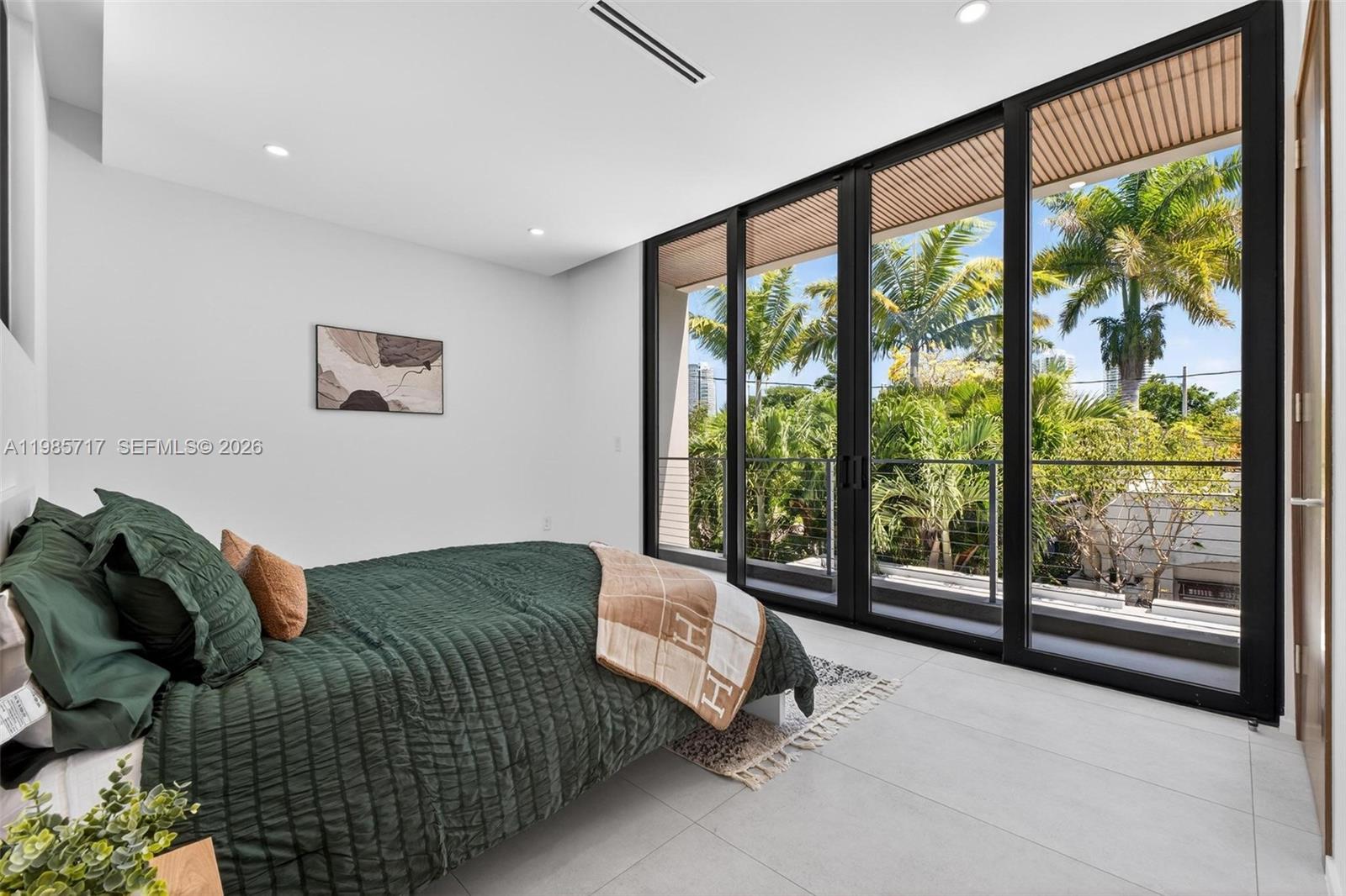 234 Southwest 22nd Road Miami, FL 33129 - Photo 57 of 94