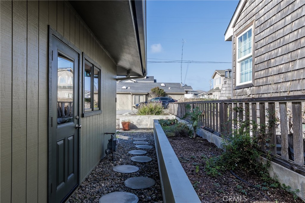 10 11th Street Cayucos, CA 93430 - Photo 23 of 33 a view of houses from deck