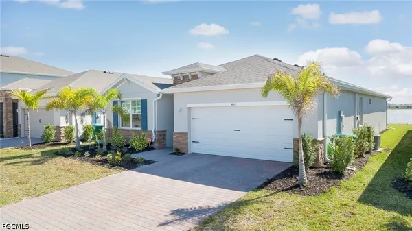 $399,888 | 451 Spg Hl Lk Loop, Cape Coral, FL 33993