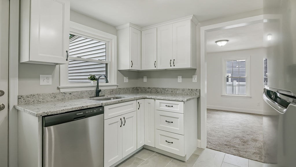 320 Tremont Street Springfield, MA 01104 - Photo 17 of 41