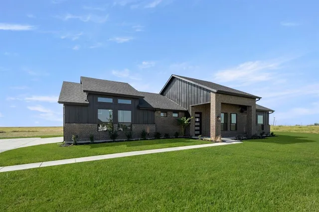 $548,990 | 2910 Stella Rose Court, Waxahachie, TX 75165