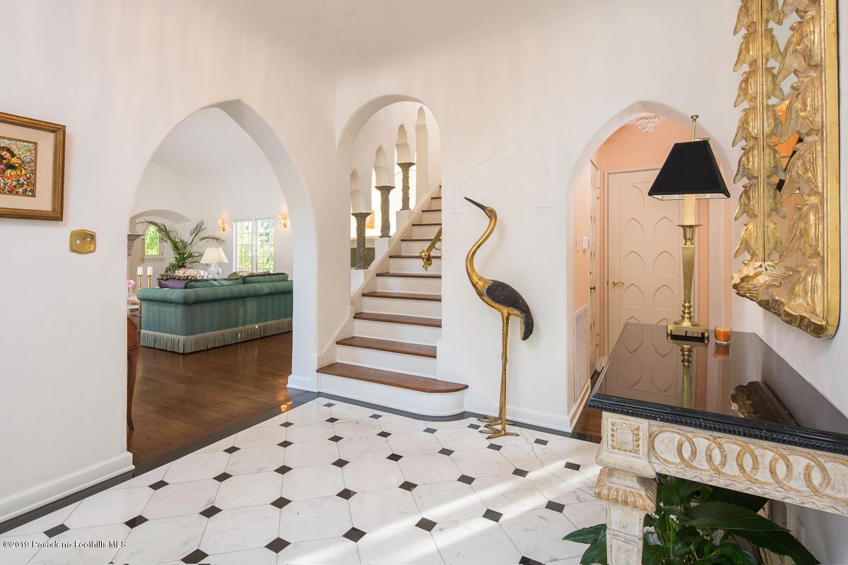 104 Club Road Pasadena, CA 91105 - Photo 4 of 43 a view of entryway with a front door