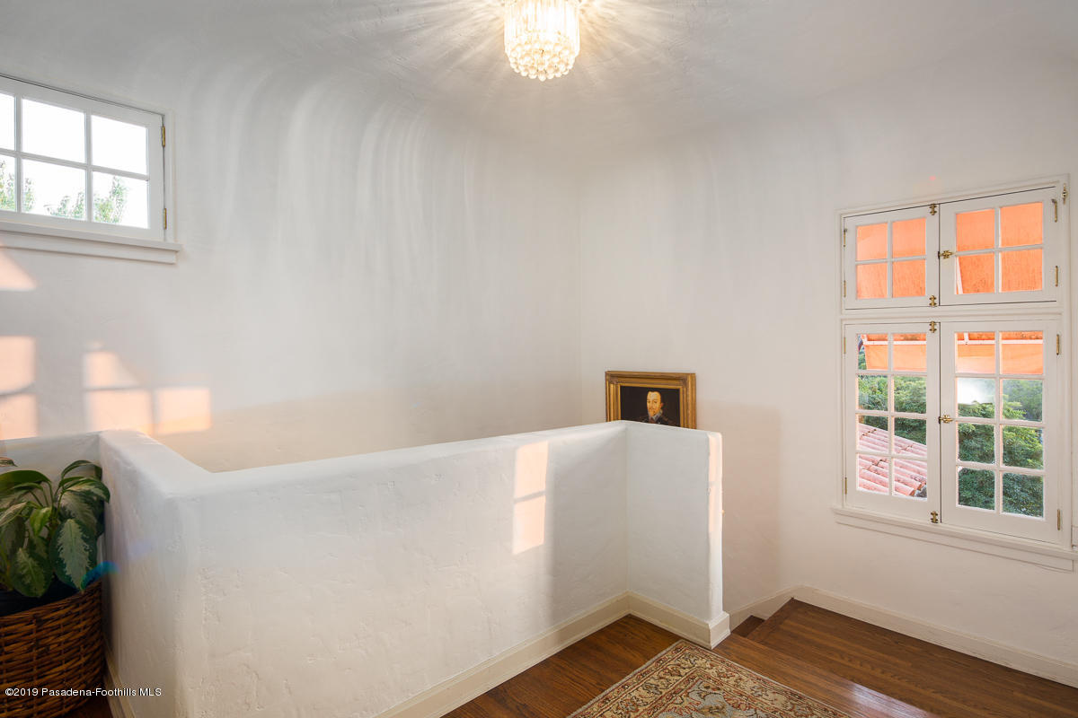 104 Club Road Pasadena, CA 91105 - Photo 32 of 43 a view of an empty room and window