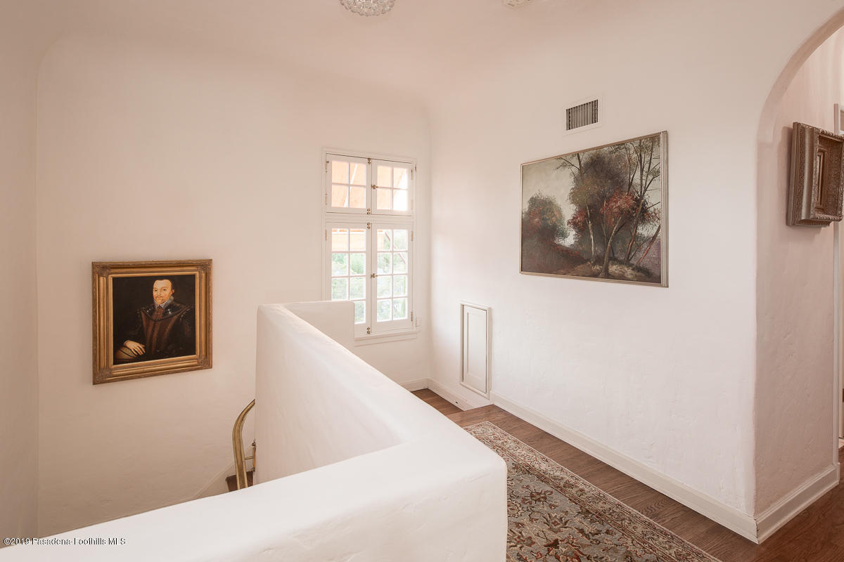 104 Club Road Pasadena, CA 91105 - Photo 33 of 43 a living room with furniture and a window