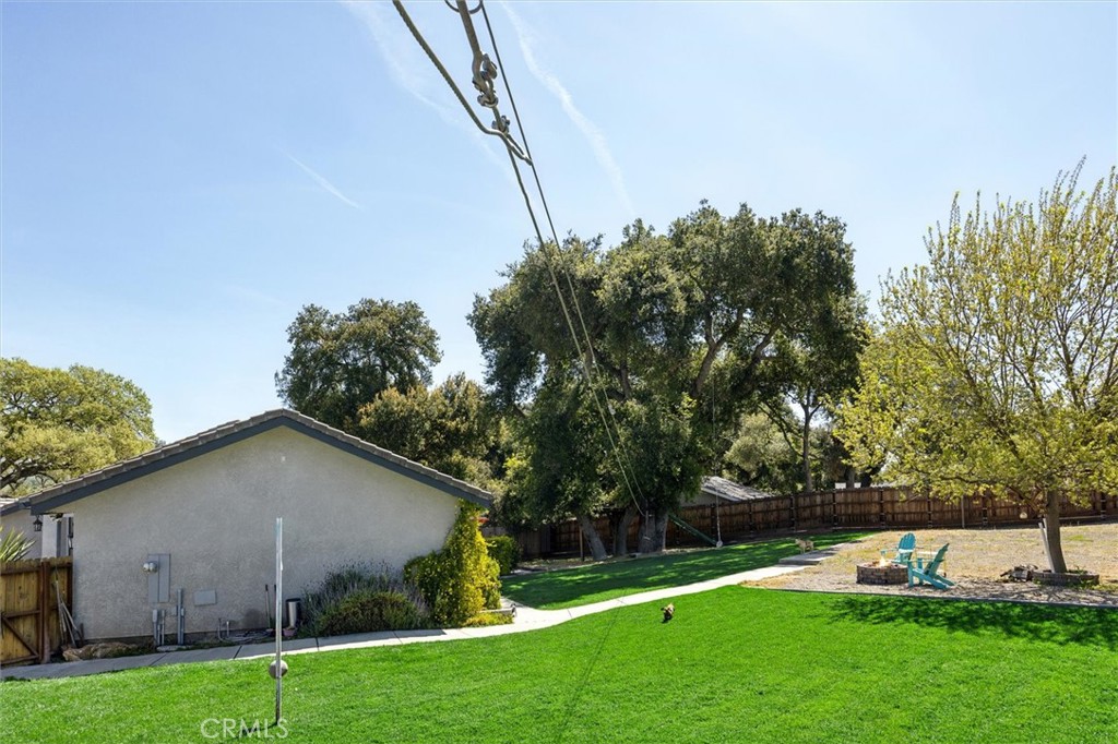 8100 Coromar Avenue Atascadero, CA 93422 - Photo 35 of 69 Park like lawn