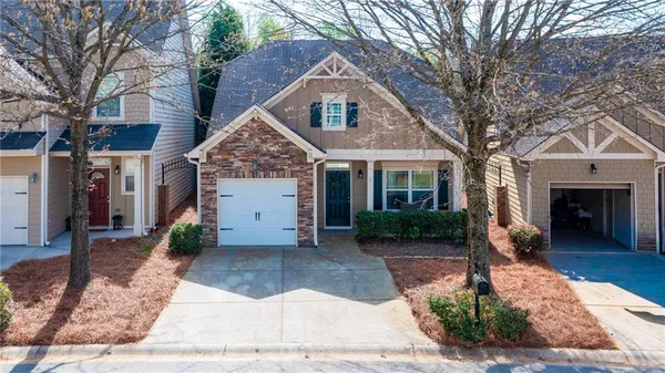 $325,000 | 112 Highland Pointe Circle East, Dawsonville, GA 30534