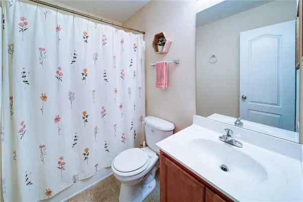 $325,000 | 112 Highland Pointe Circle East, Dawsonville, GA 30534