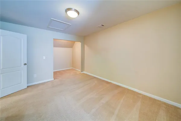 $325,000 | 112 Highland Pointe Circle East, Dawsonville, GA 30534