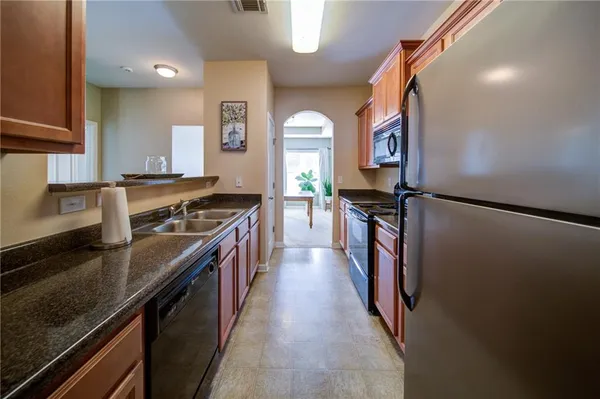 $325,000 | 112 Highland Pointe Circle East, Dawsonville, GA 30534