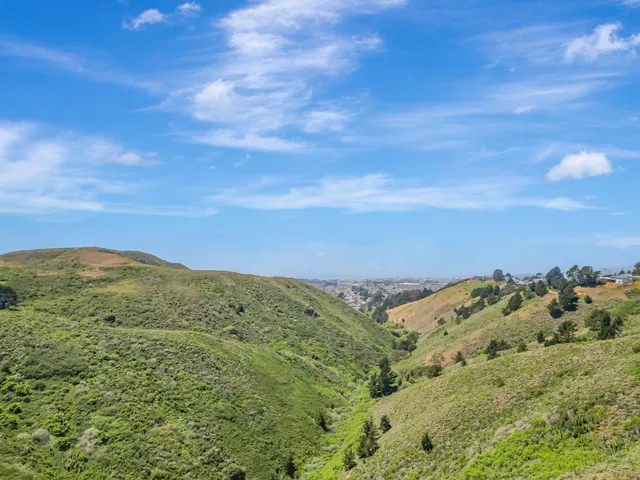 $999,999 | 720 Lockhaven Drive, Pacifica, CA 94044