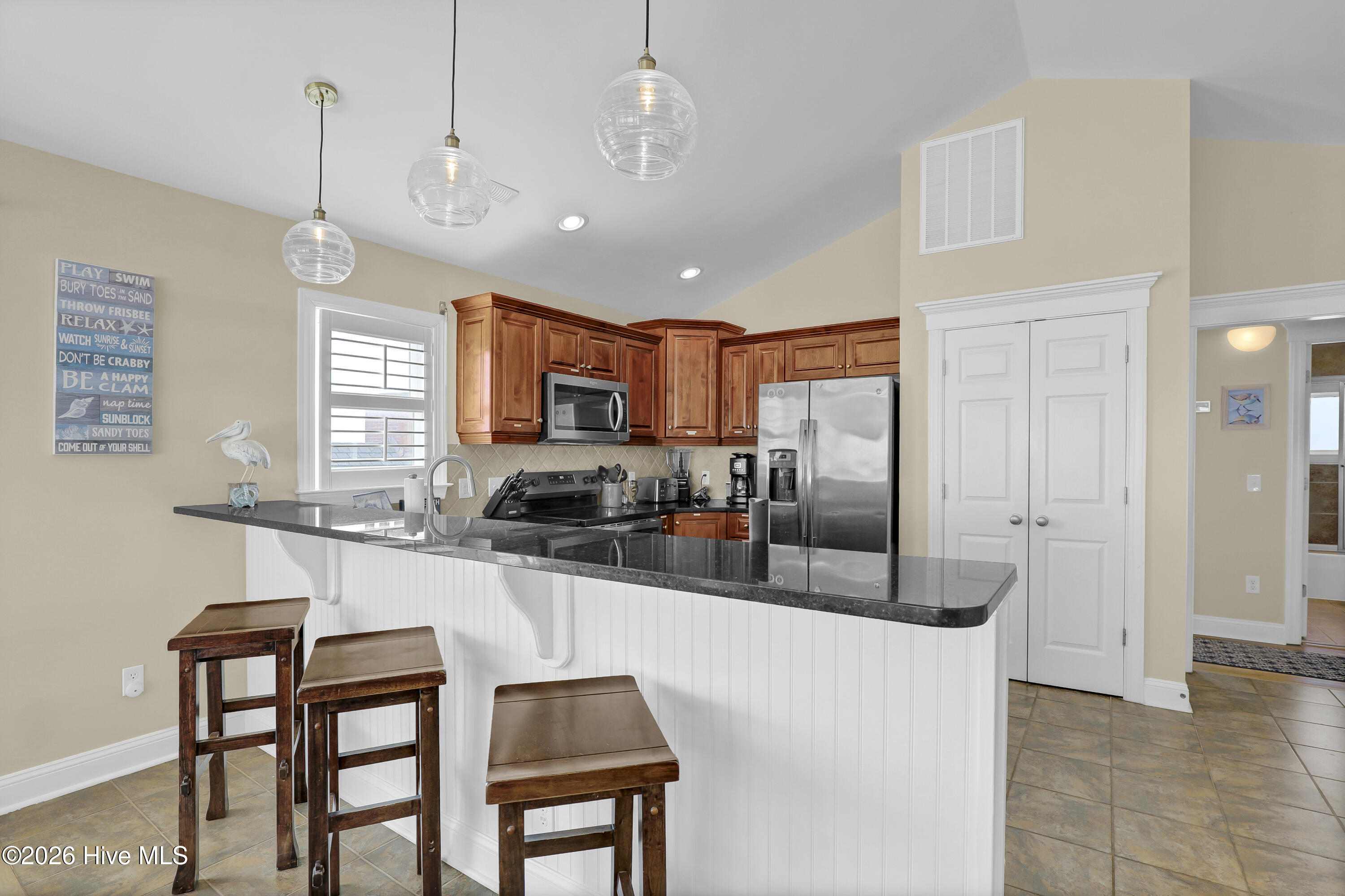 809 B Ocean Boulevard Holly Ridge, NC 28445 - Photo 13 of 46 6G8A1812