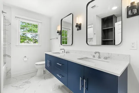 $2,100,000 | 1 Woronoco Drive, Natick, MA 01760