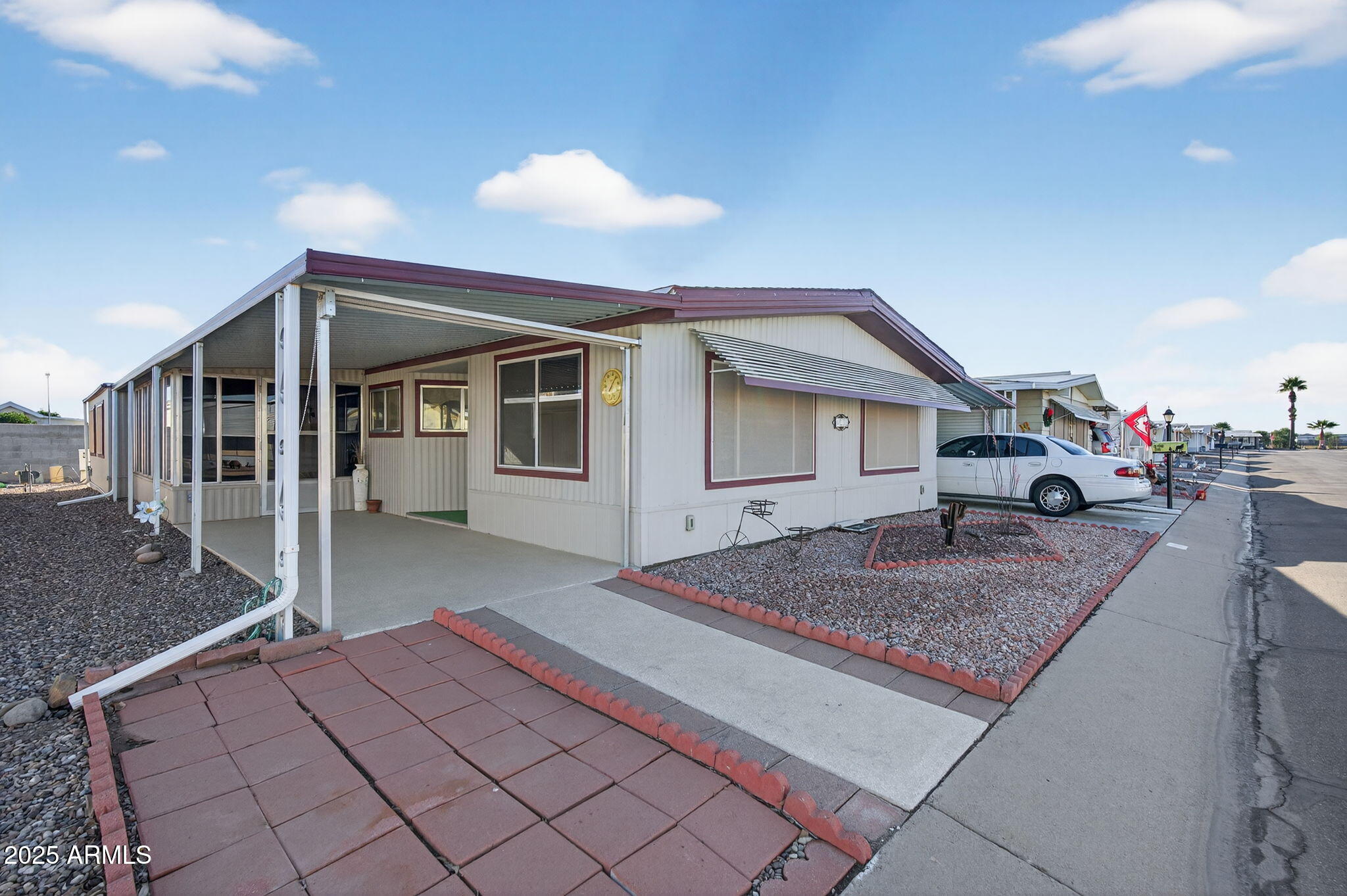 2100 North Trekell Road, Unit 131 Casa Grande, AZ 85122 - Photo 41 of 46 a very nice looking room with a couch