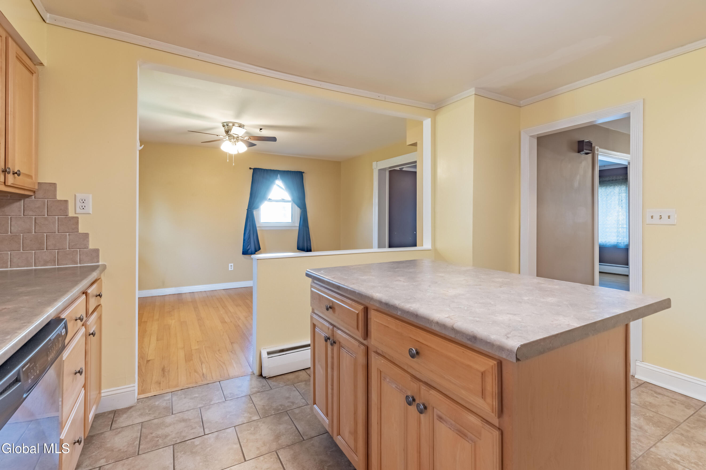 4110 Consaul Road Niskayuna, NY 12304 - Photo 13 of 52 RDP 25-1122 4110 Consaul Rd - Soffan (10