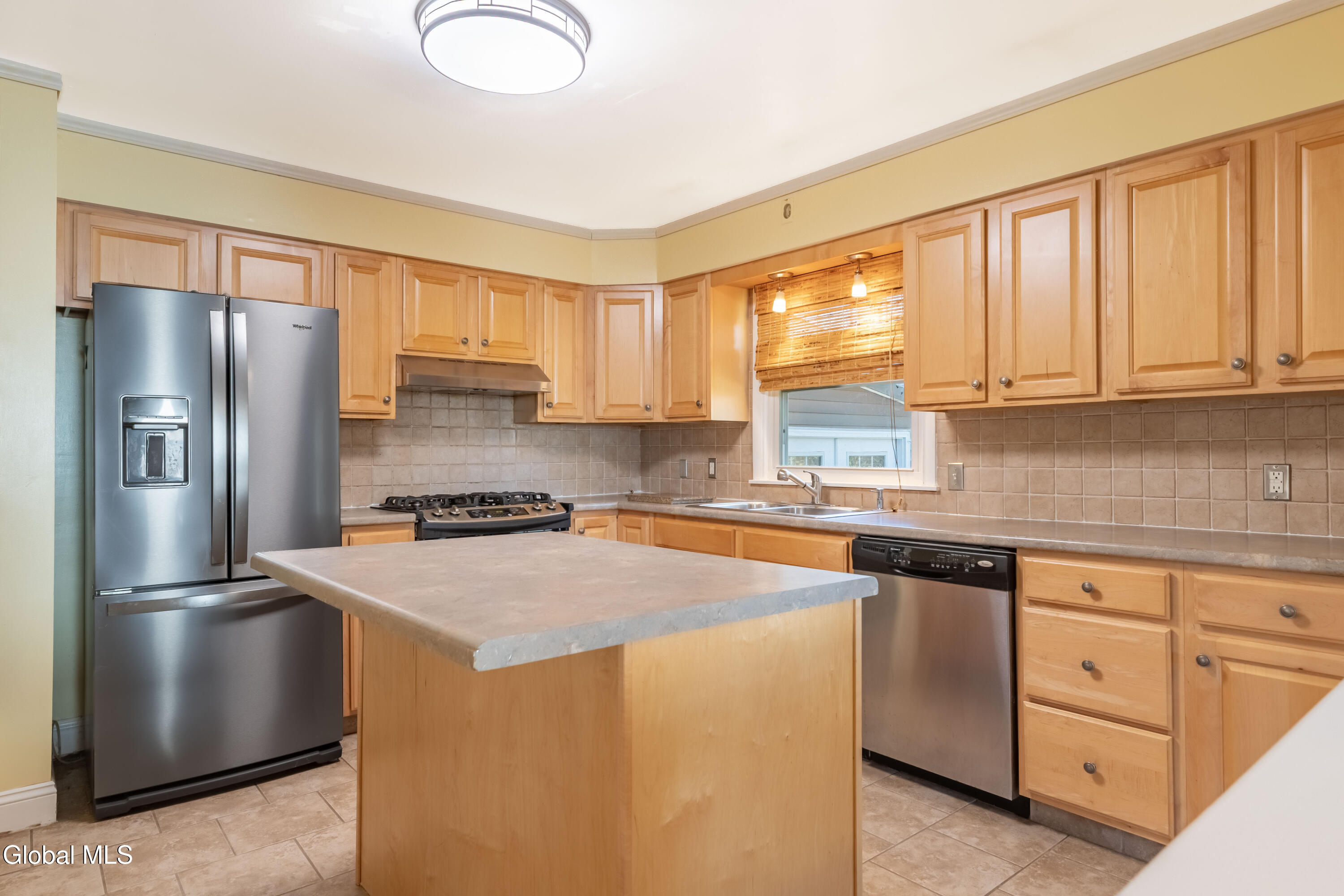 4110 Consaul Road Niskayuna, NY 12304 - Photo 16 of 52 RDP 25-1122 4110 Consaul Rd - Soffan (13