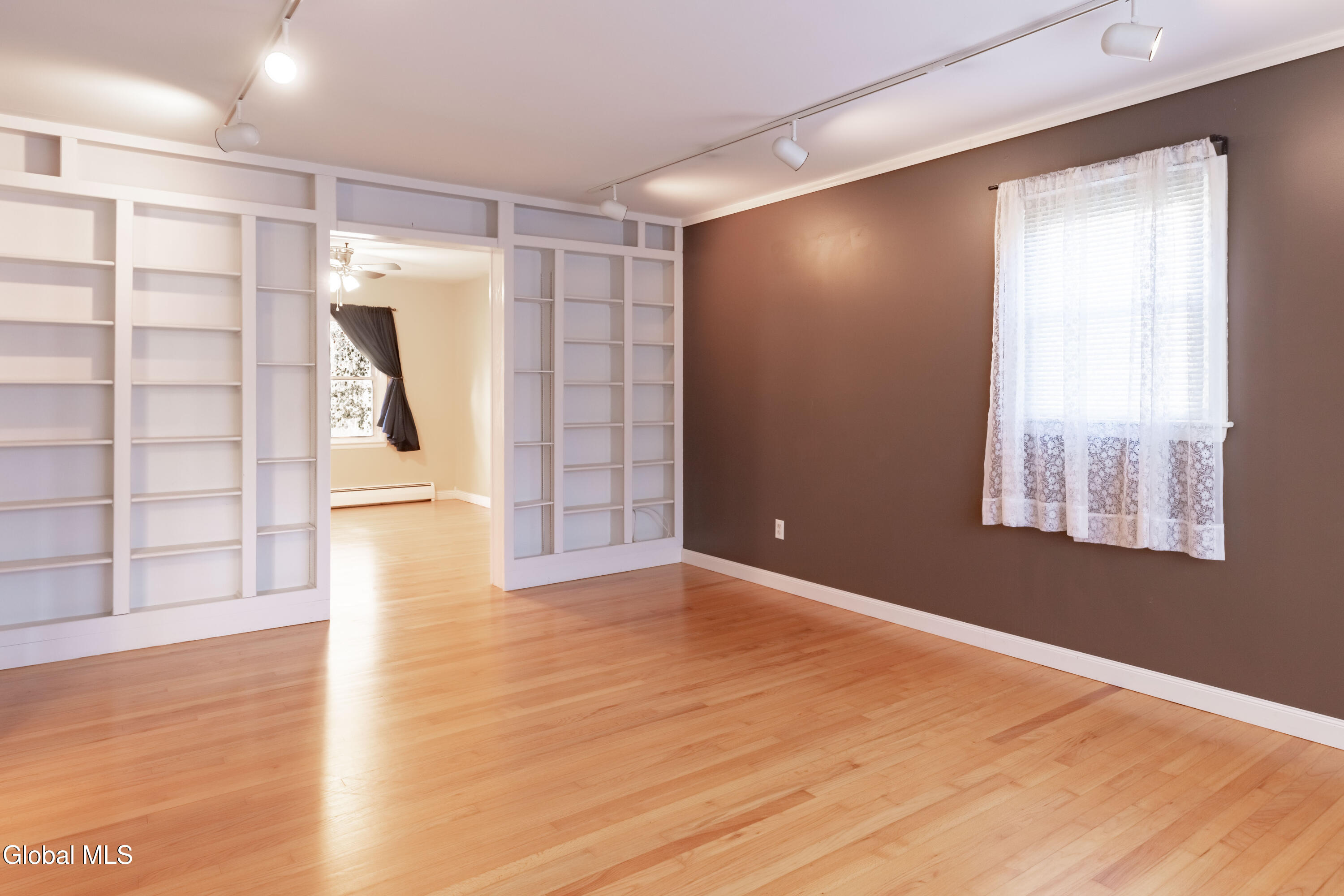 4110 Consaul Road Niskayuna, NY 12304 - Photo 21 of 52 RDP 25-1122 4110 Consaul Rd - Soffan (16