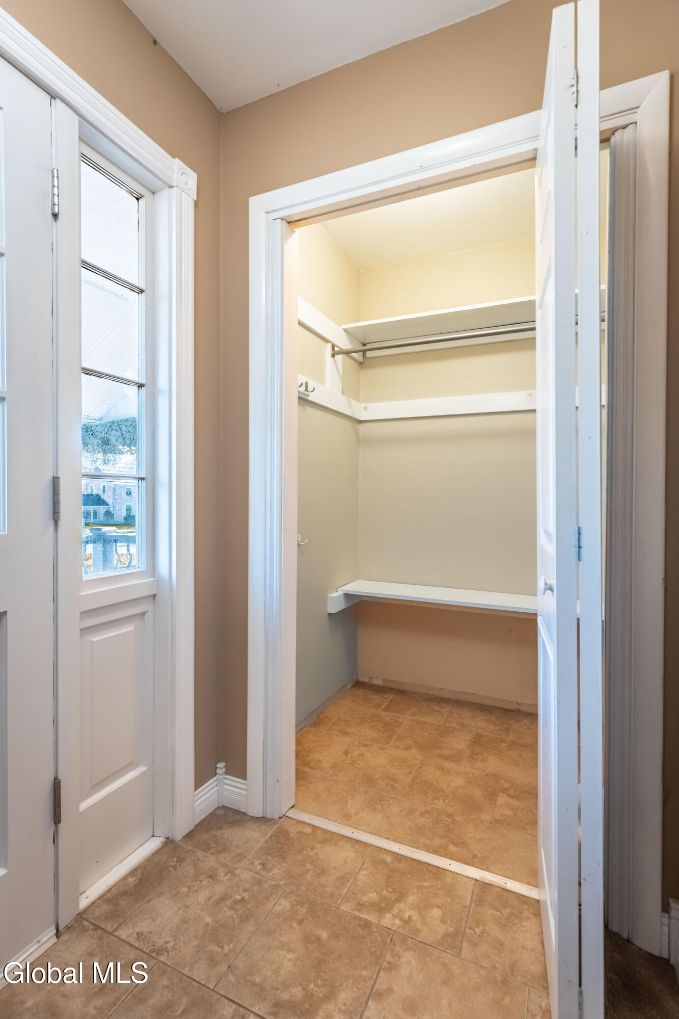 4110 Consaul Road Niskayuna, NY 12304 - Photo 24 of 52 RDP 25-1122 4110 Consaul Rd - Soffan (18