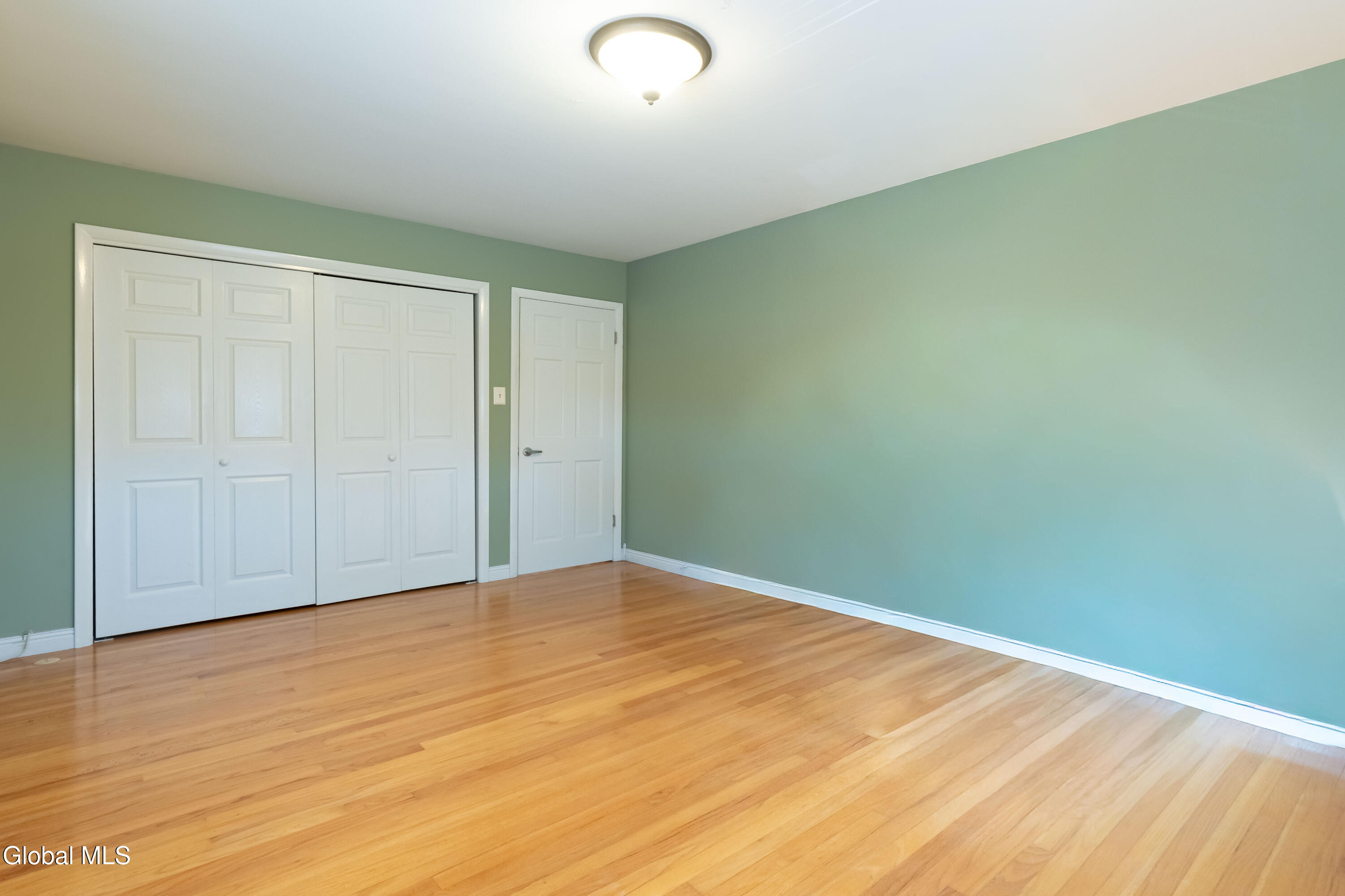 4110 Consaul Road Niskayuna, NY 12304 - Photo 32 of 52 RDP 25-1122 4110 Consaul Rd - Soffan (33