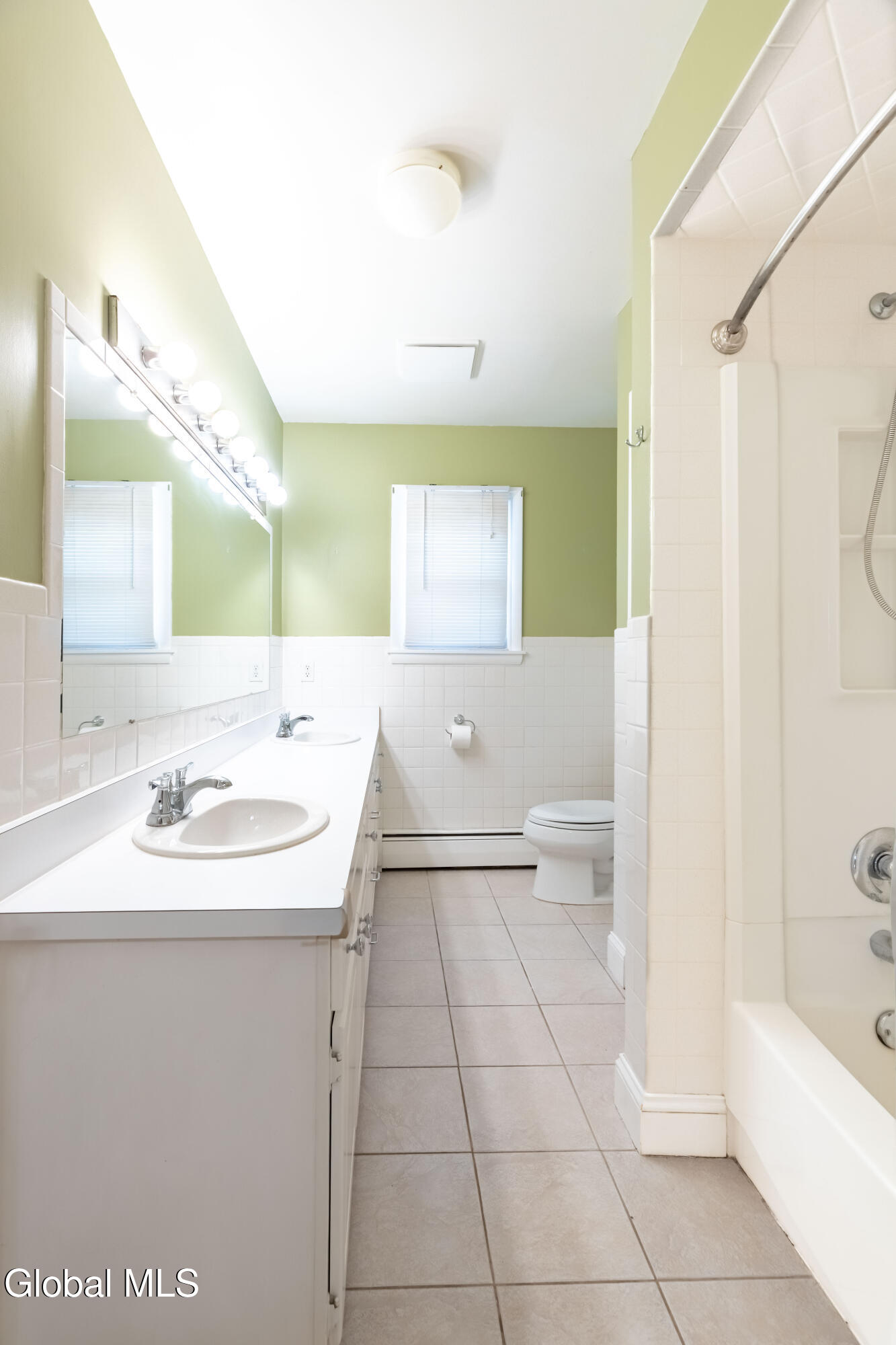 4110 Consaul Road Niskayuna, NY 12304 - Photo 39 of 52 RDP 25-1122 4110 Consaul Rd - Soffan (38