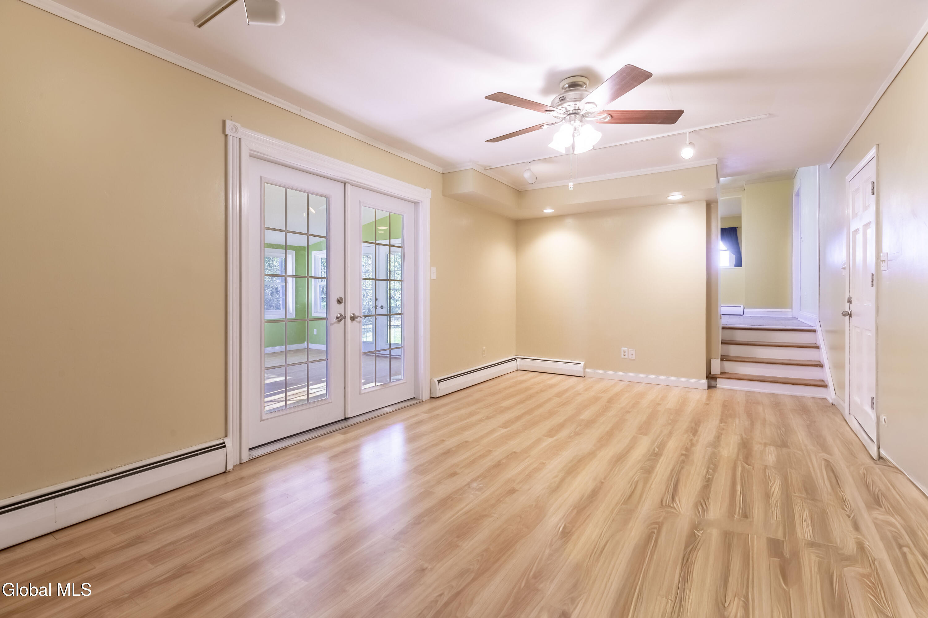 4110 Consaul Road Niskayuna, NY 12304 - Photo 9 of 52 RDP 25-1122 4110 Consaul Rd - Soffan (5)