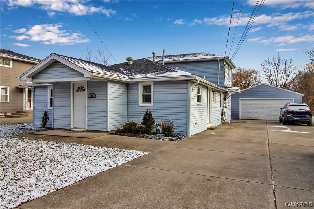 173 Country Parkway, Amherst, NY 14221 Compass