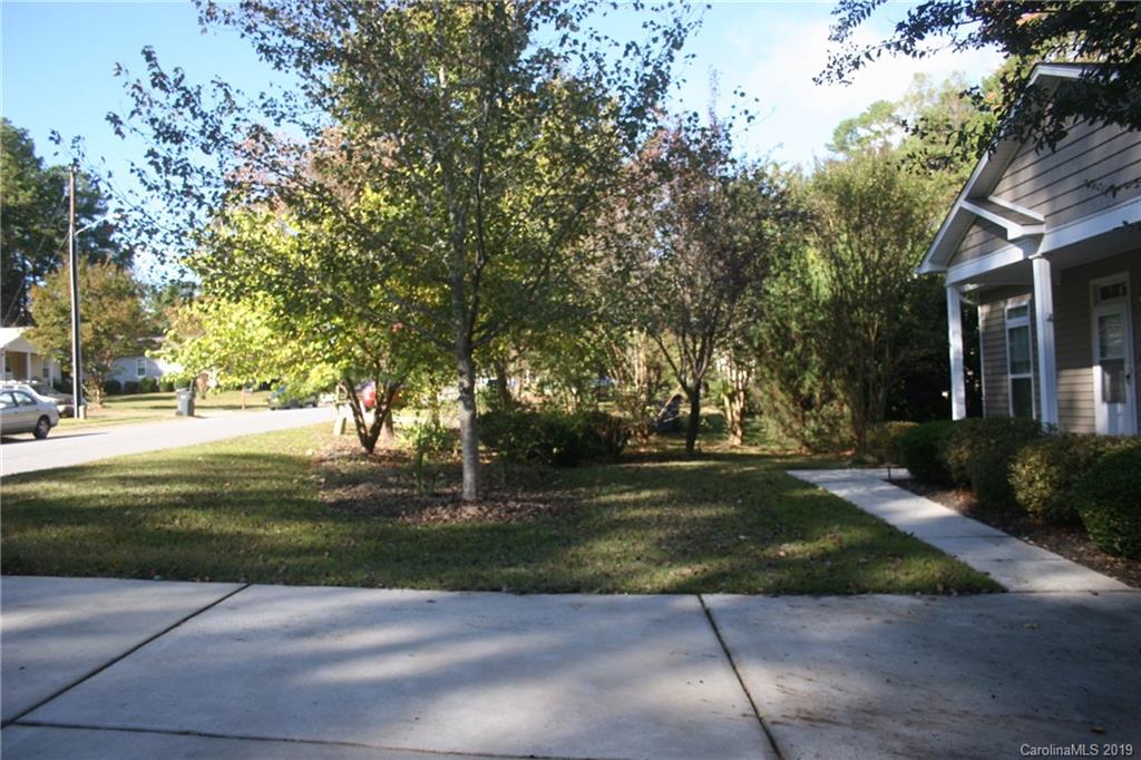 805 Stratford Road Troutman, NC 28166 - Photo 5 of 34 a view of backyard with green space