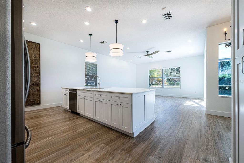 1543 Parilla Circle New Port Richey, FL 34655 - Photo 18 of 83