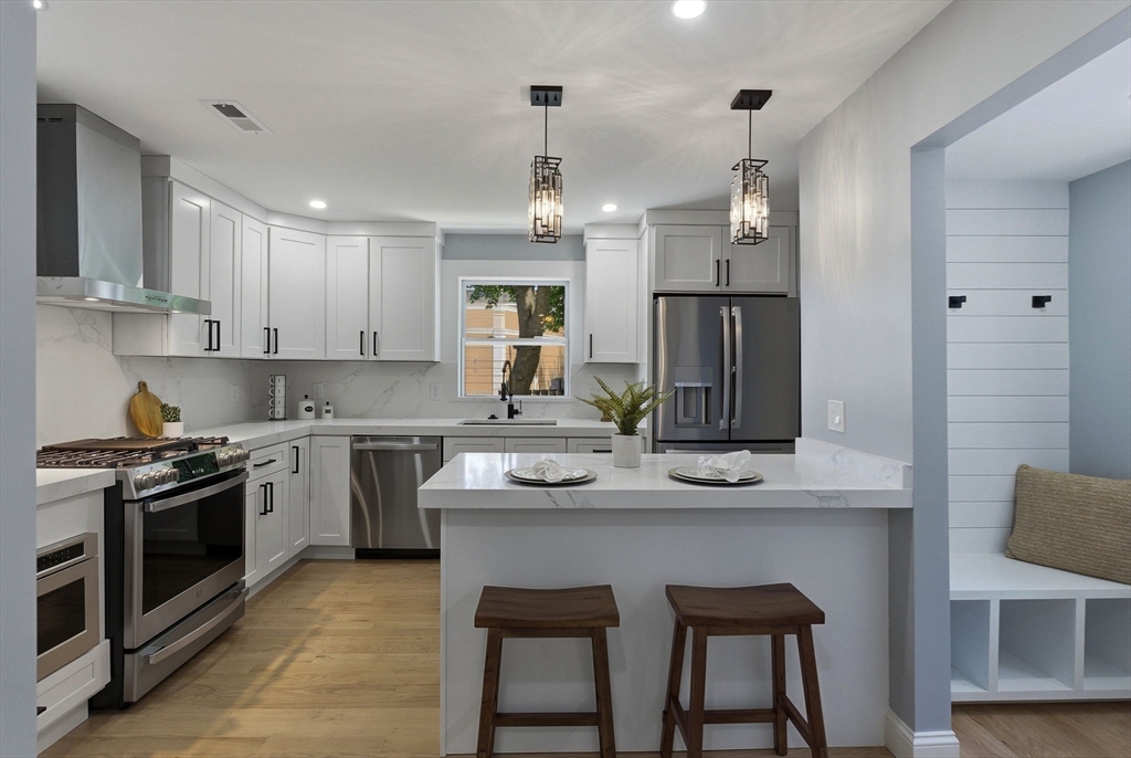 8 Linden Road, Unit 1 Melrose, MA 02176 - Photo 5 of 35