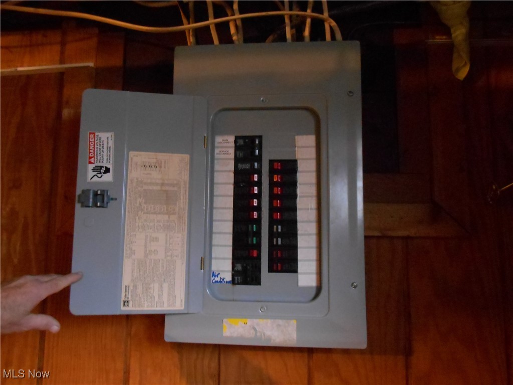 5337 North Ridge Road West Ashtabula, OH 44004 - Photo 10 of 12 electrical bax