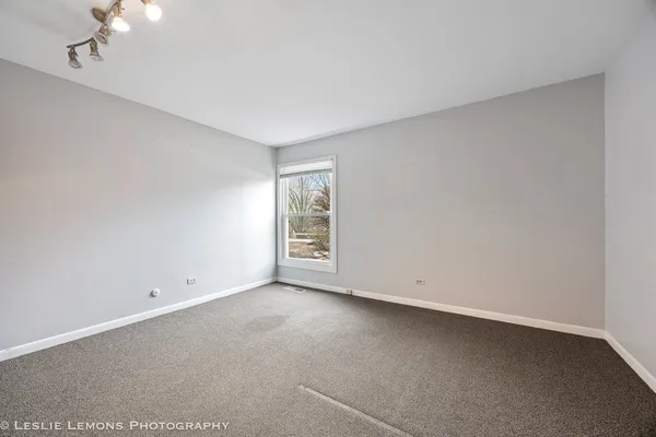 $199,900 | 5525 East Lake Drive, Unit A, Lisle, IL 60532