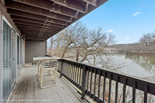 $199,900 | 5525 East Lake Drive, Unit A, Lisle, IL 60532