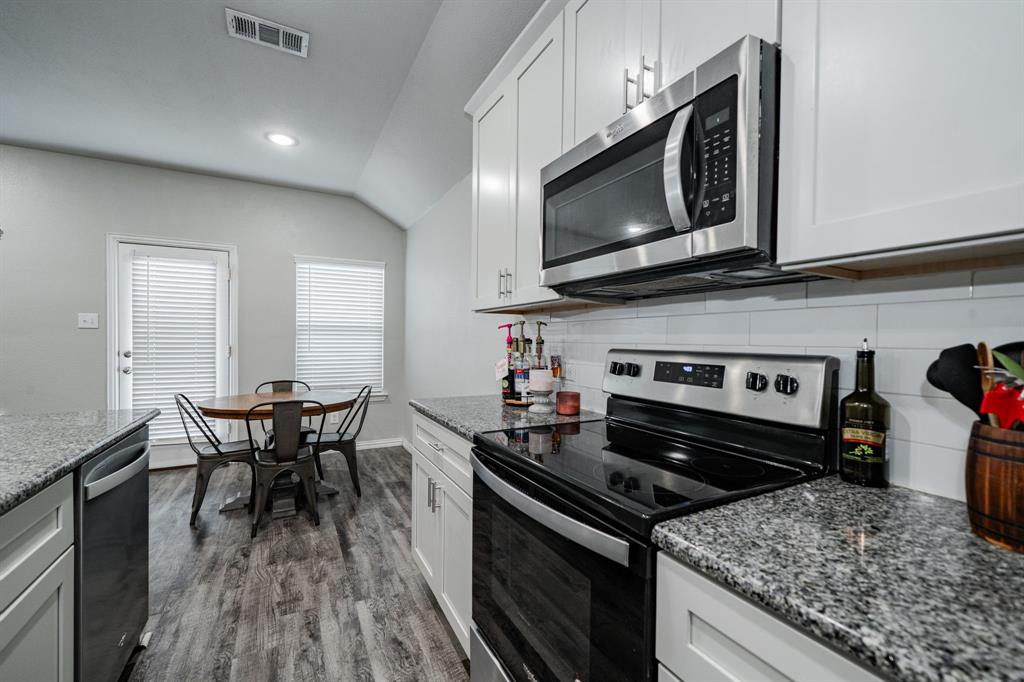 107 Willowbend Loop Mabank, TX 75147 - Photo 15 of 32