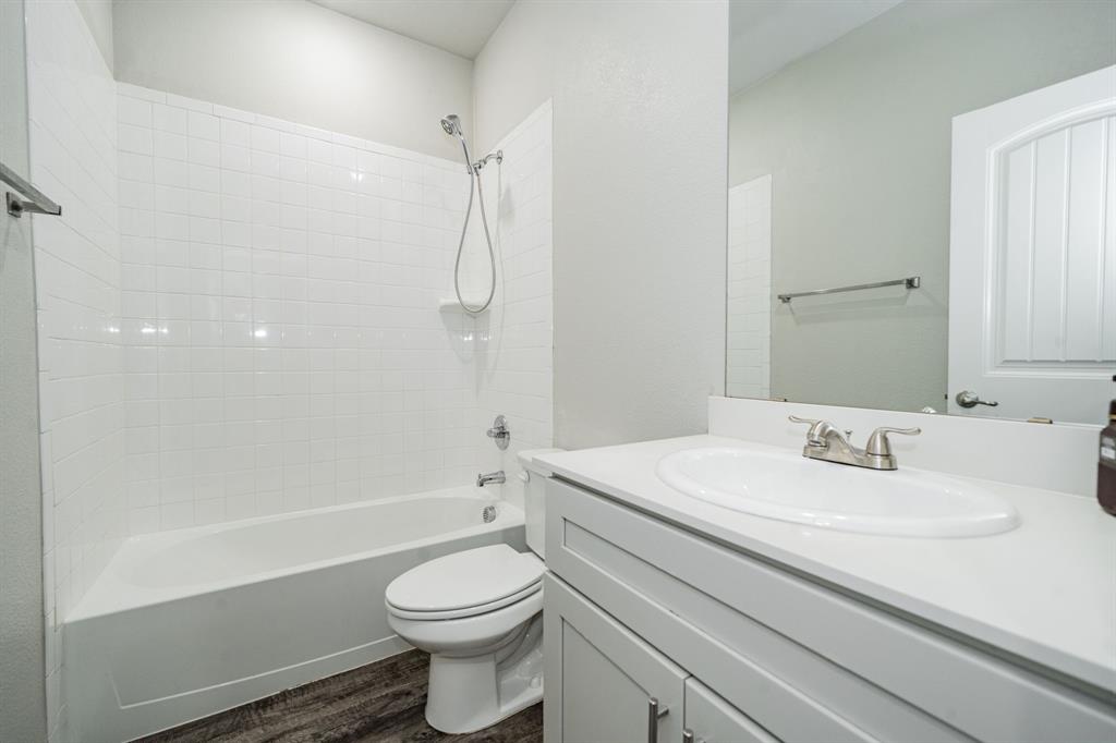 107 Willowbend Loop Mabank, TX 75147 - Photo 20 of 32