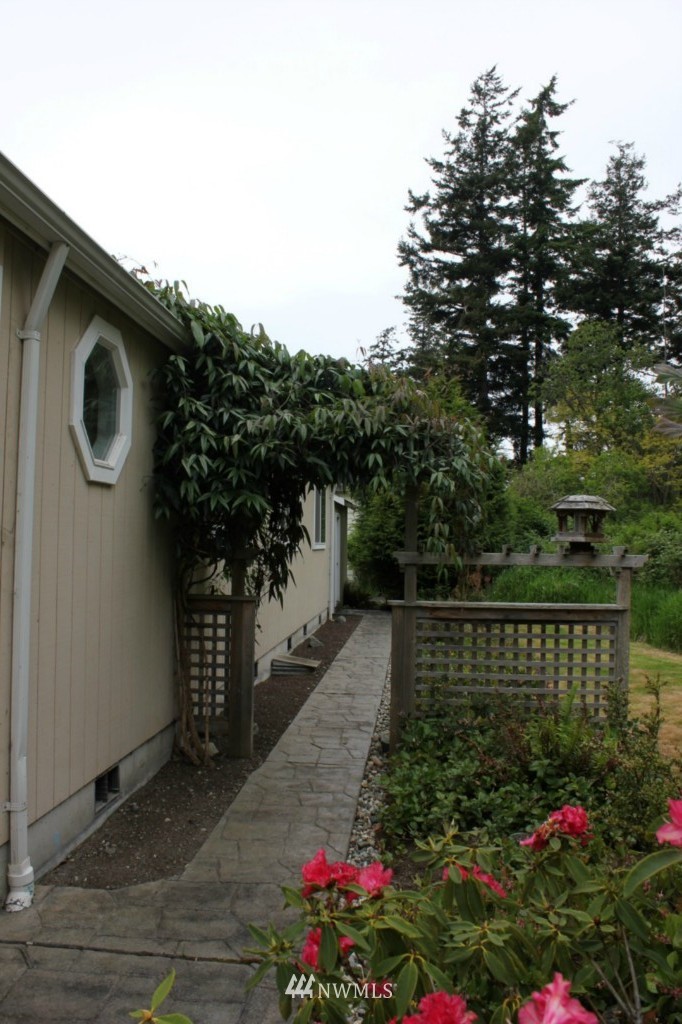 2802 Shannon Point Road Anacortes, WA 98221 - Photo 11 of 16 Gallery Image 11