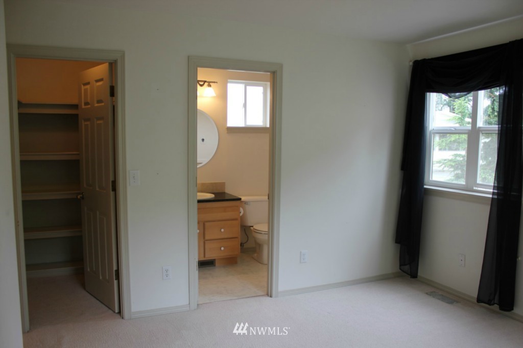 2802 Shannon Point Road Anacortes, WA 98221 - Photo 7 of 16 Gallery Image 7