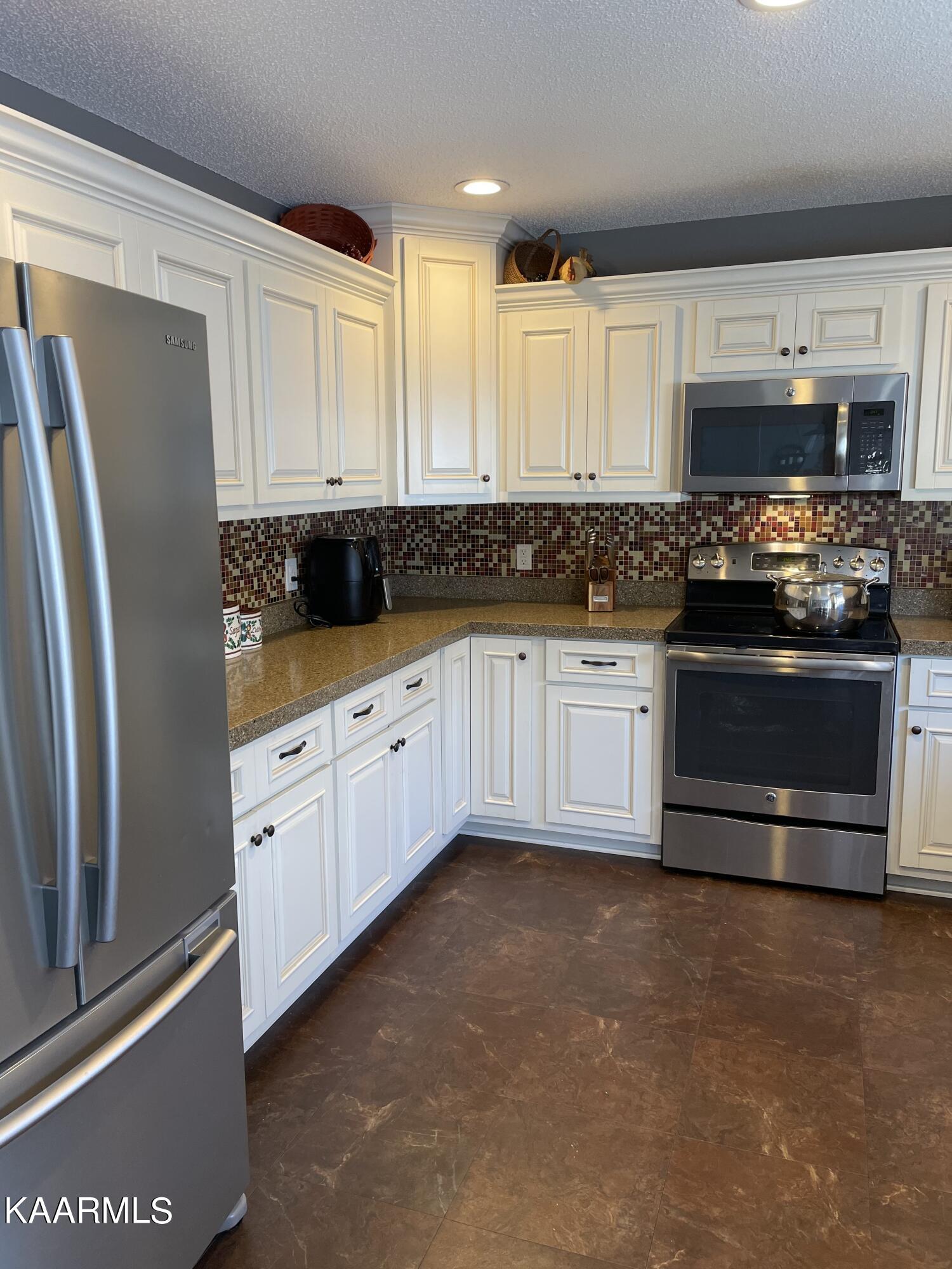 273 Rutledge Pike Blaine, TN 37709 - Photo 7 of 31 image_50412545
