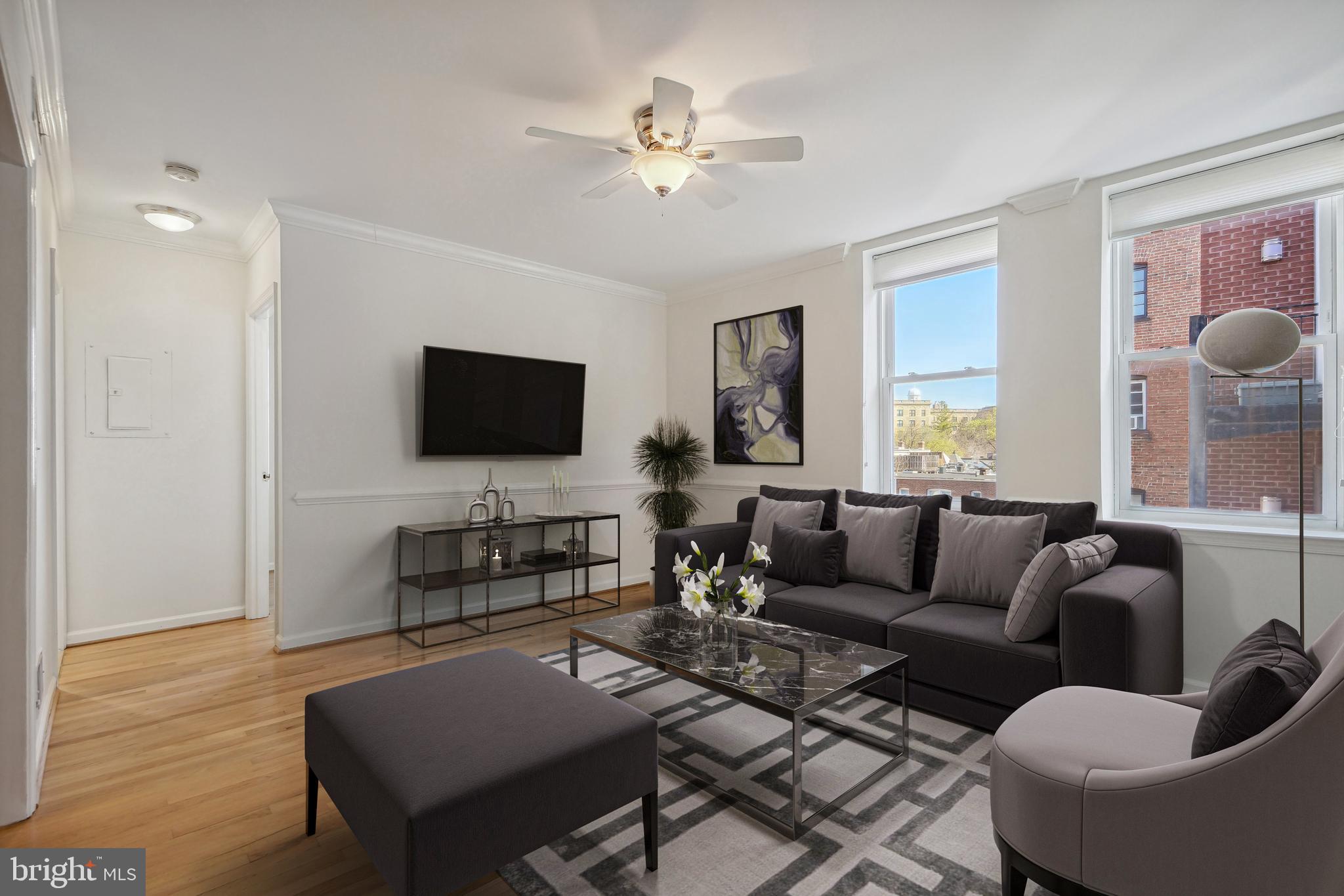 2611 Adams Mill Road Northwest, Unit 307 Washington, DC 20009 - Photo 2 of 16 Living room