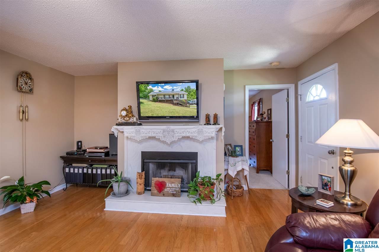 102 Twin Lakes Road Trussville, AL 35173 - Photo 5 of 38