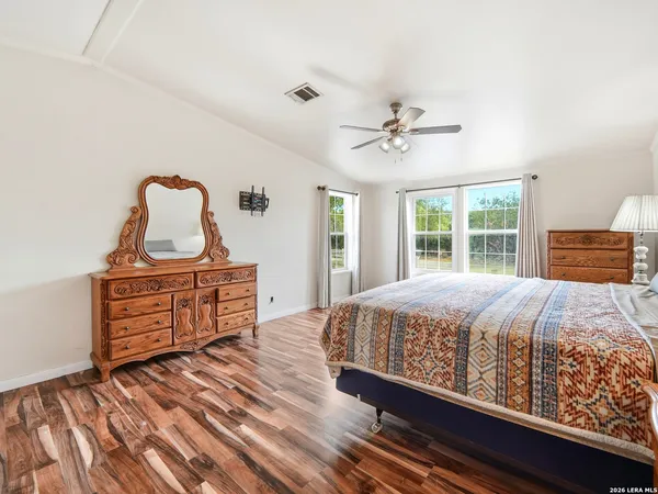 $565,000 | 6267 County Road 251, Hondo, TX 78861