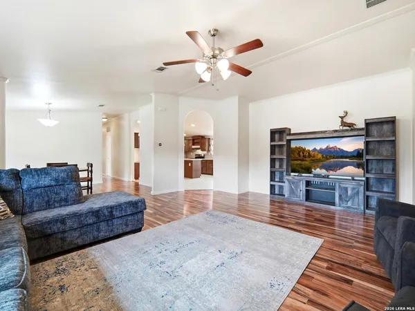 $565,000 | 6267 County Road 251, Hondo, TX 78861